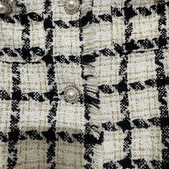 Jealous Tomato Sz SM Black, Creme, & White Plaid Blazer w/ Pearl Buttons - Picture 5 of 6